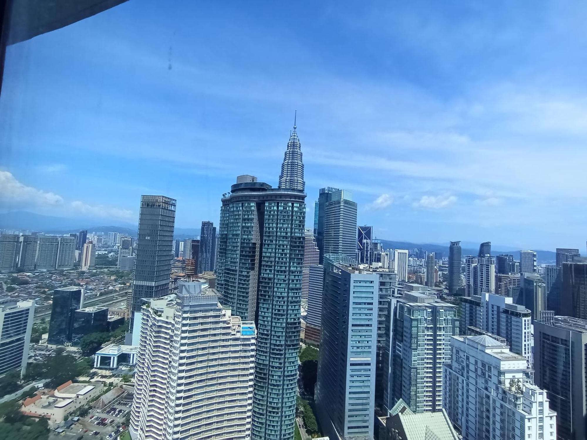 Sky Klcc By Luna Kl Pangsapuri